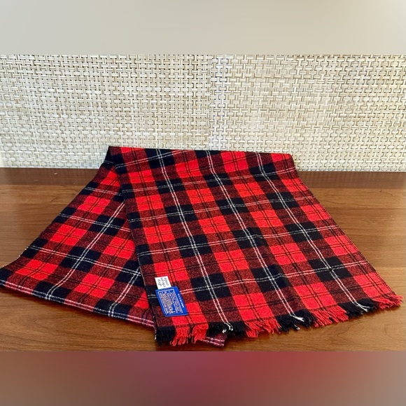 🌟HP🌟VTG 1980s 100% Virgin Wool Stewart Royal Modern Tartan Scarf USA - Picture 3 of 8